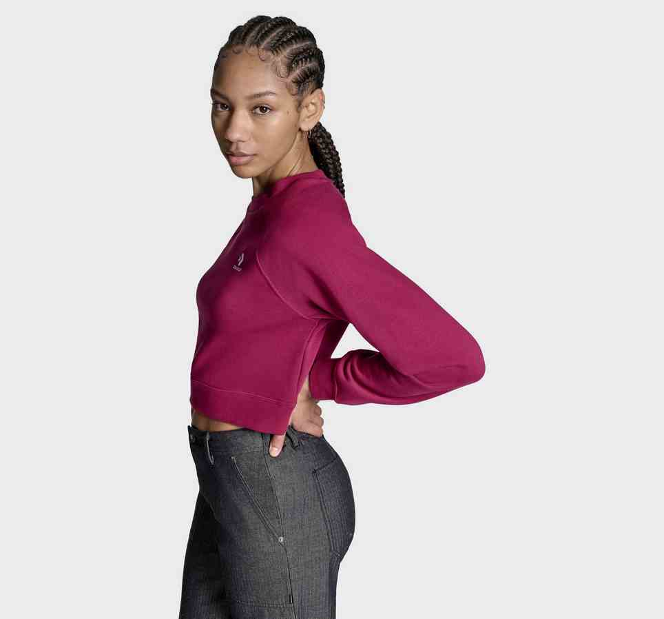 Star Chevron Cropped Crew Neck