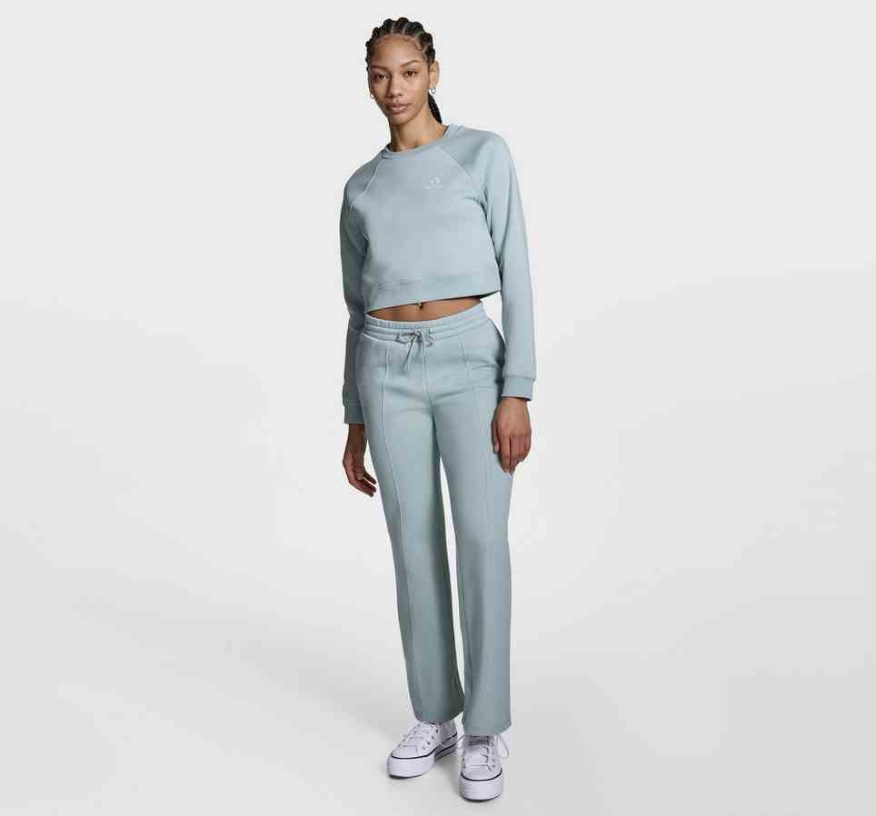 Star Chevron Cropped Crew Neck