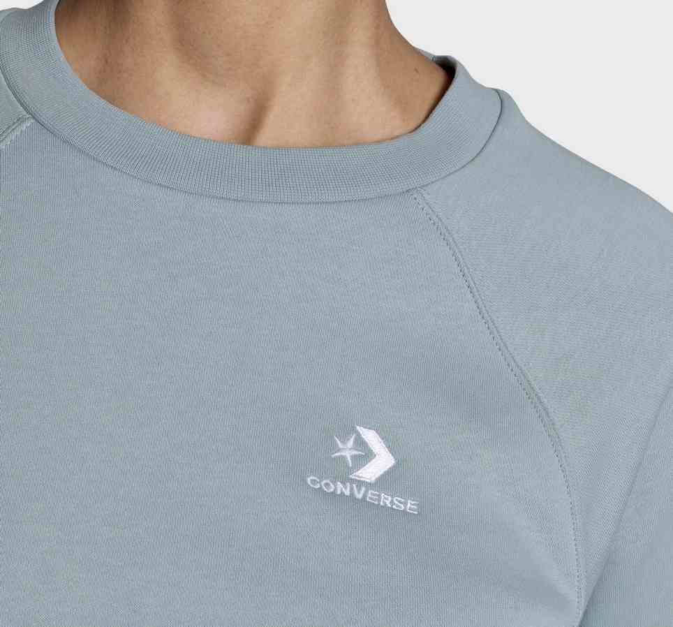 Star Chevron Cropped Crew Neck