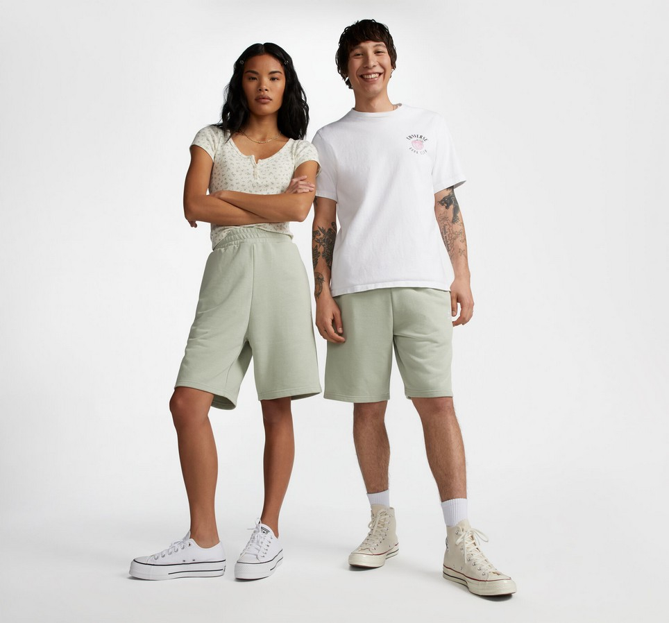 Converse Go-To Embroidered Star Chevron Standard-Fit Fleece Short