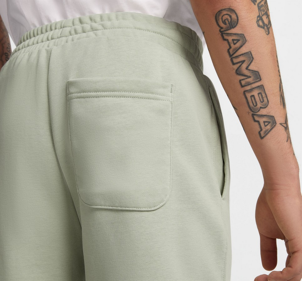Converse Go-To Embroidered Star Chevron Standard-Fit Fleece Short