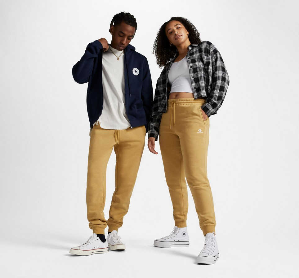 Converse Go-To Embroidered Star Chevron Standard-Fit Fleece Sweatpant