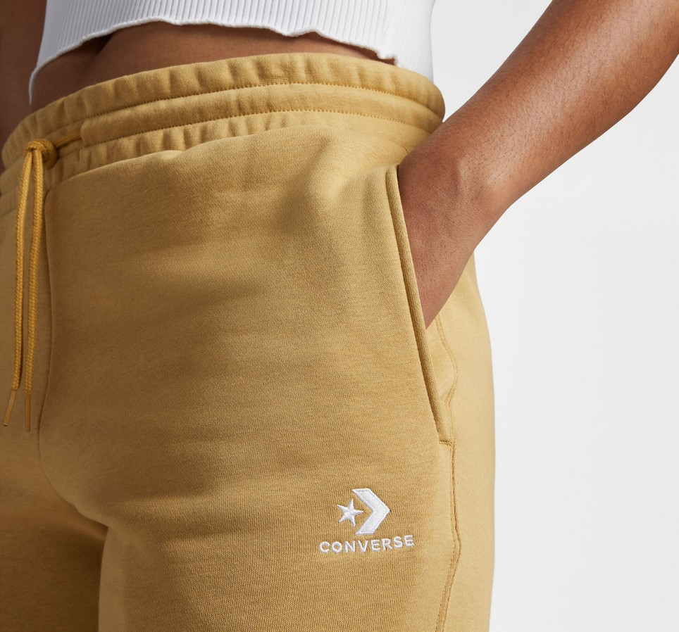 Converse Go-To Embroidered Star Chevron Standard-Fit Fleece Sweatpant