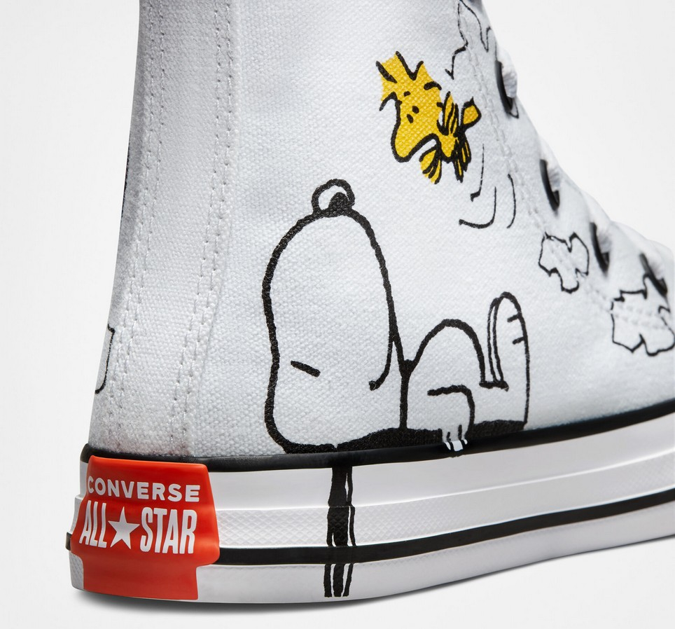 Converse x Peanuts Chuck Taylor All Star