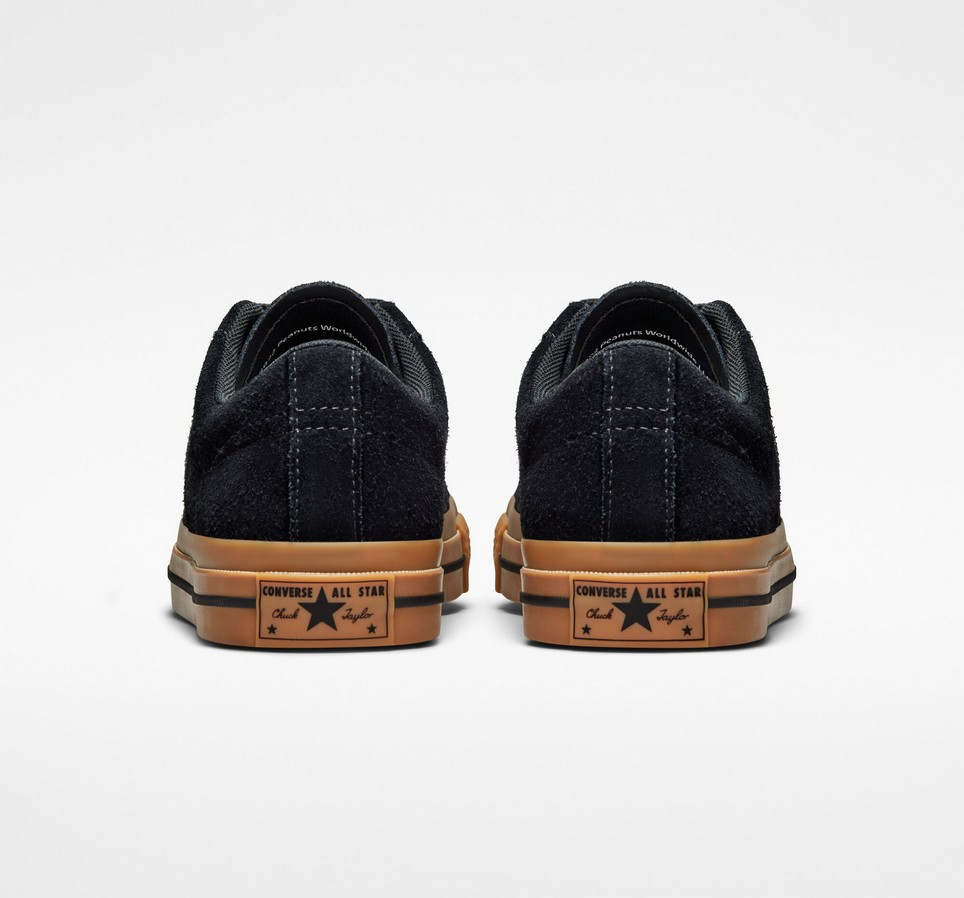 Converse x Peanuts One Star