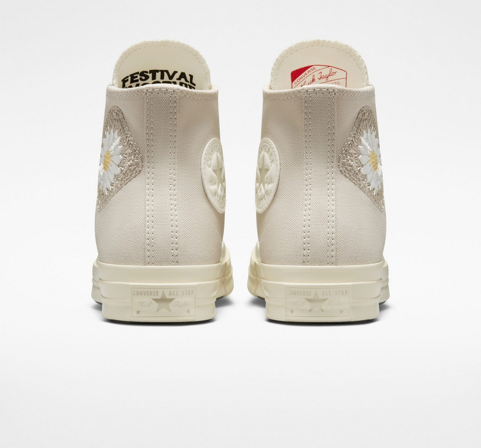 Chuck 70 Festival Florals