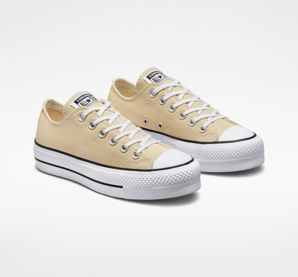 Chuck Taylor All Star Lift Platform Seasonal Color