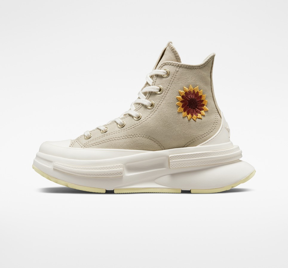 Run Star Legacy CX Platform Festival Florals