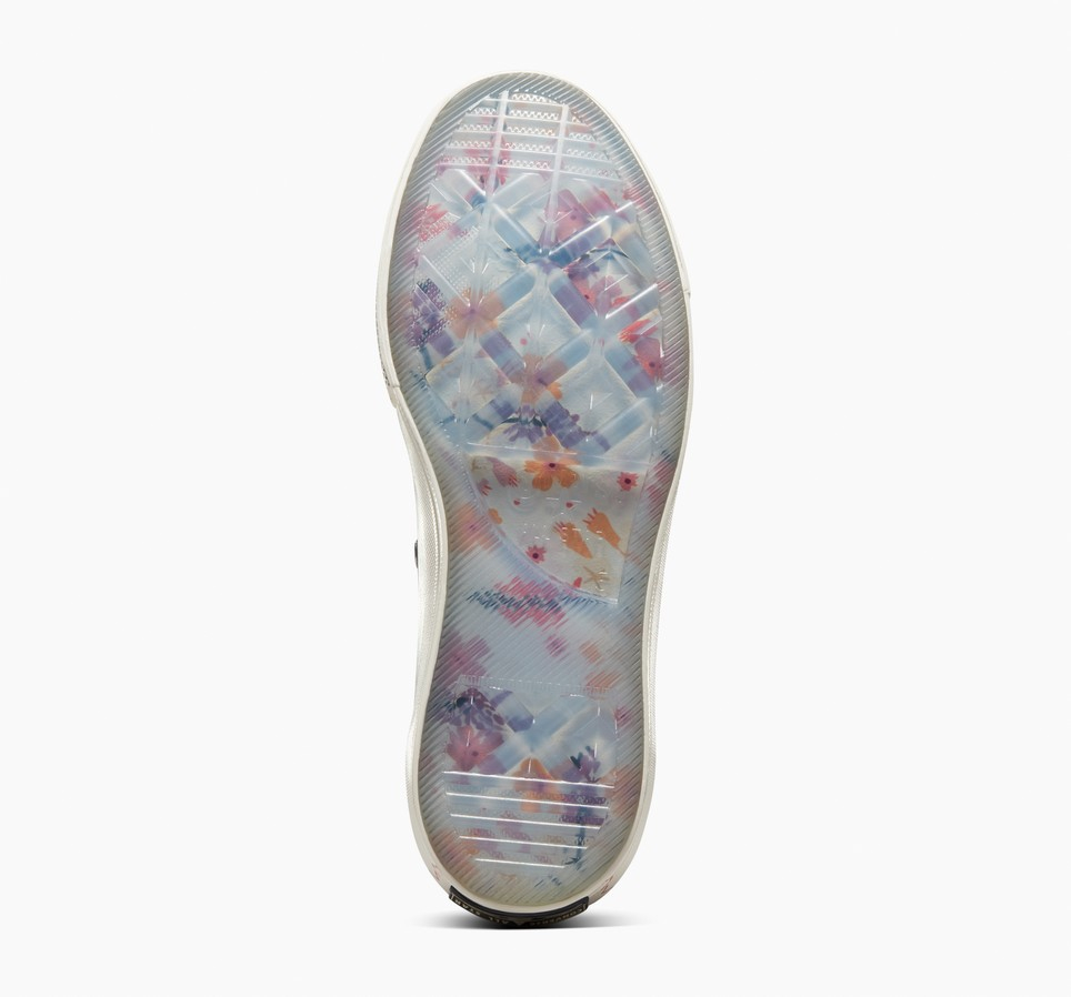 Chuck 70 Enchanted Garden