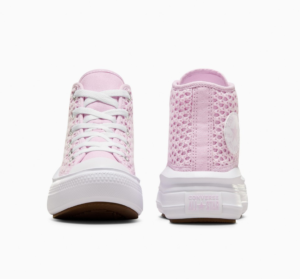 Chuck Taylor All Star Move