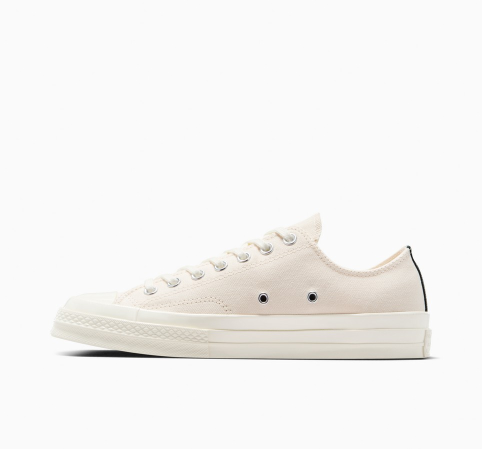 PLAY Comme des Garçons Single Heart Chuck 70