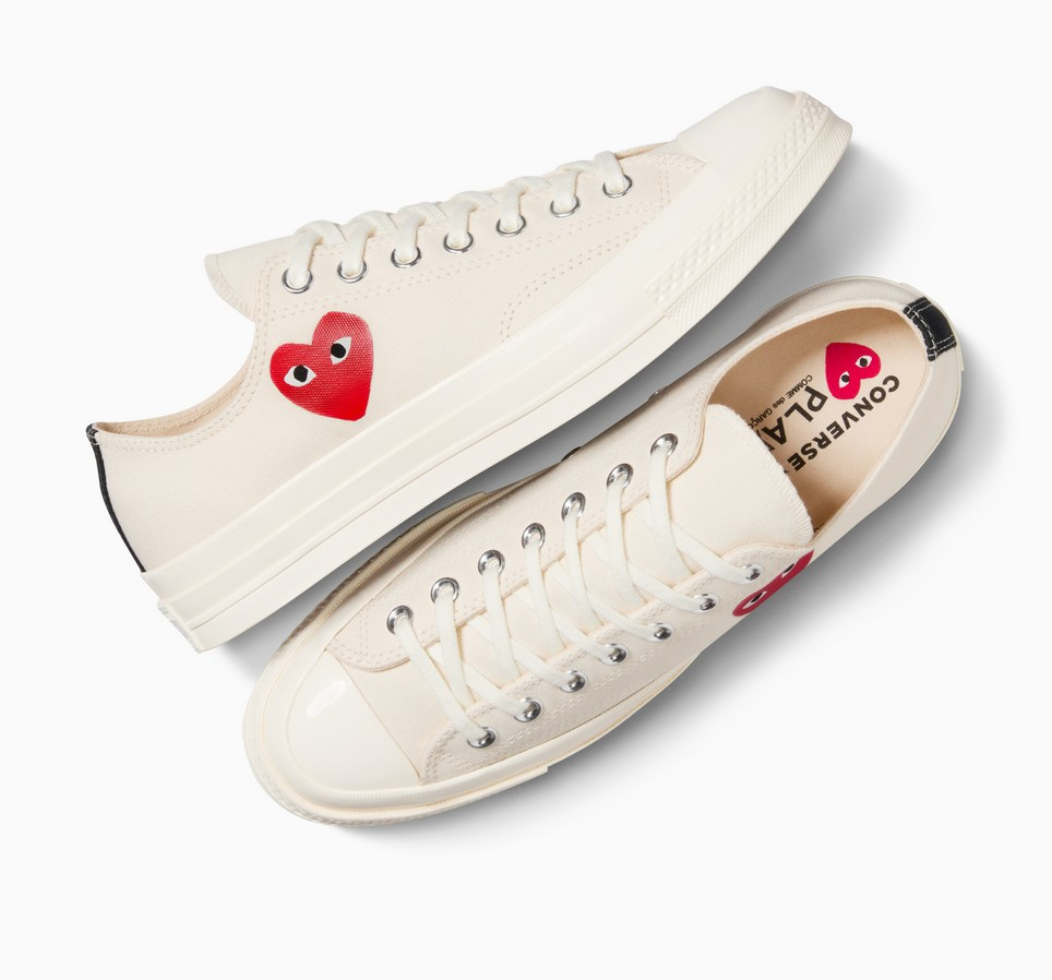 PLAY Comme des Garçons Single Heart Chuck 70
