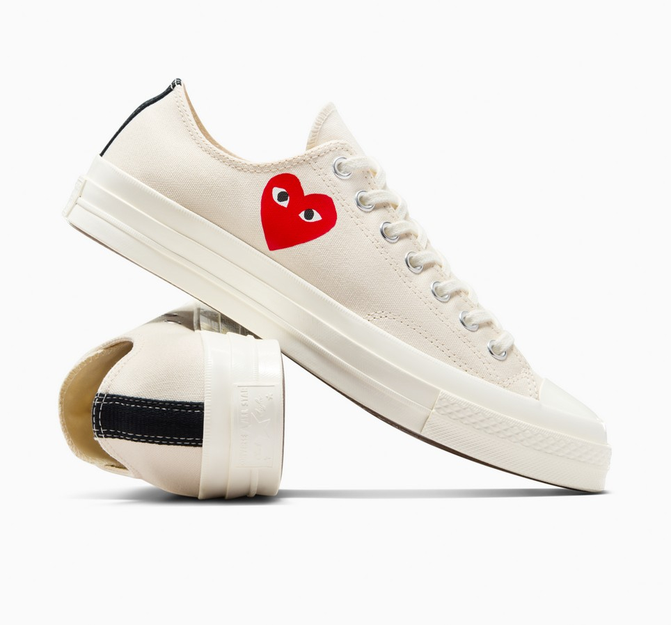 PLAY Comme des Garçons Single Heart Chuck 70