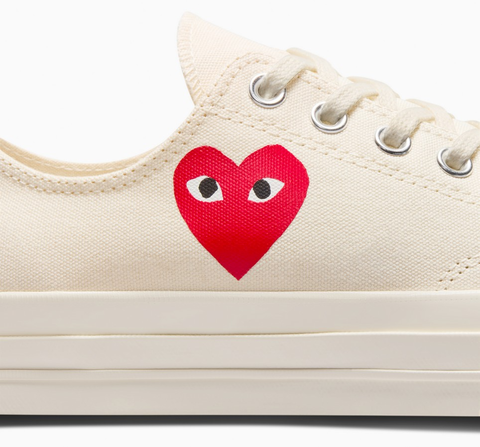 PLAY Comme des Garçons Single Heart Chuck 70