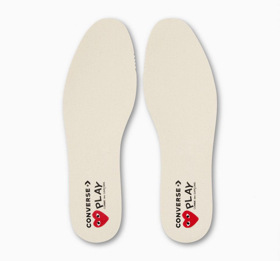 PLAY Comme des Garçons Single Heart Chuck 70