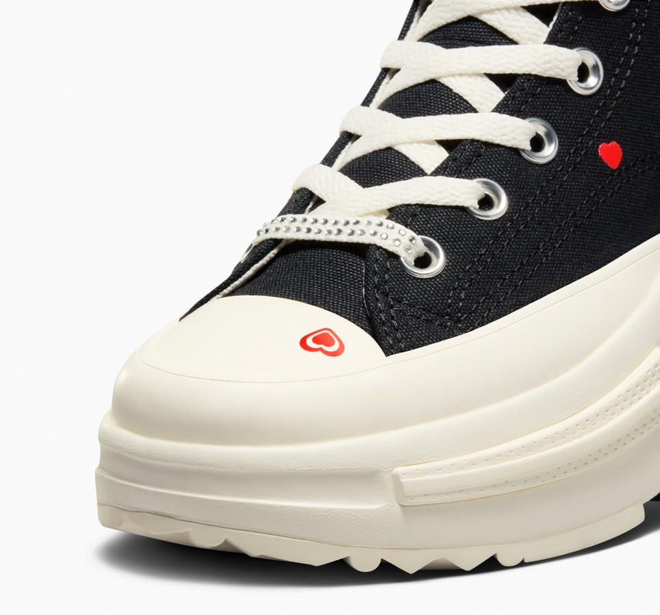 ​Run Star Legacy CX Platform Y2K Heart