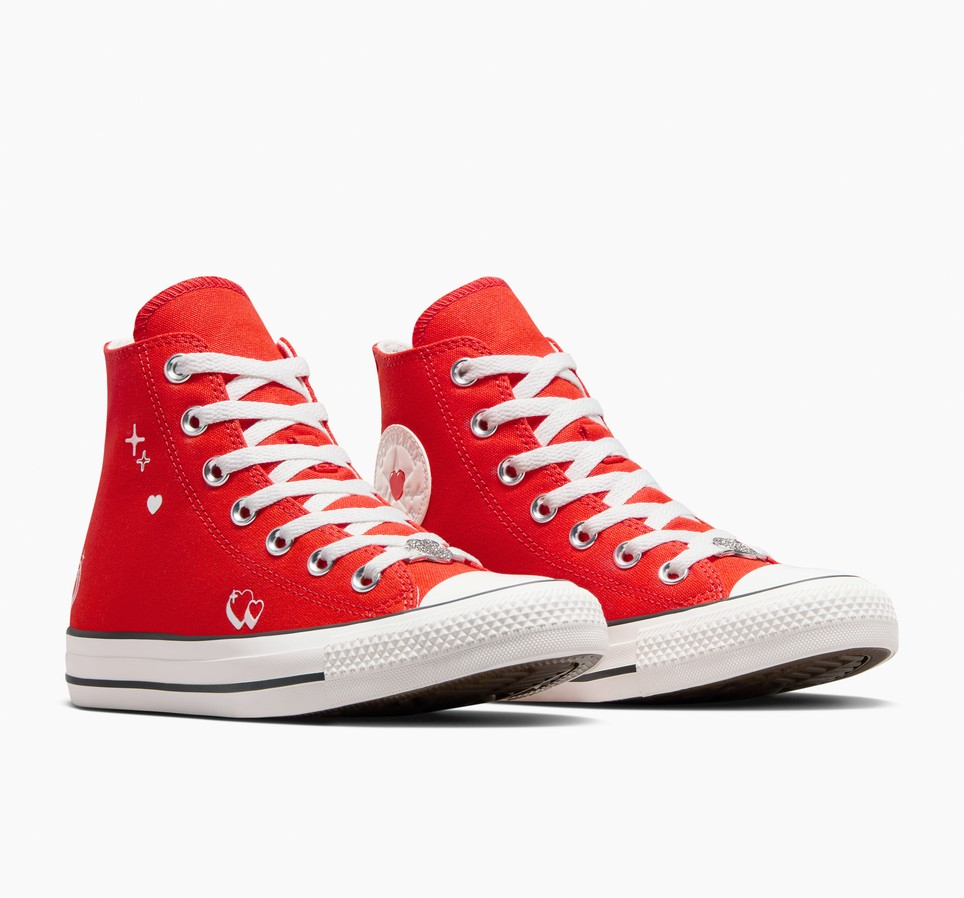 Chuck Taylor All Star Y2K Heart