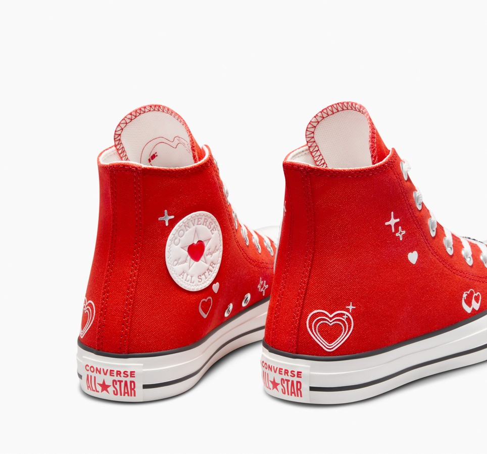 Chuck Taylor All Star Y2K Heart