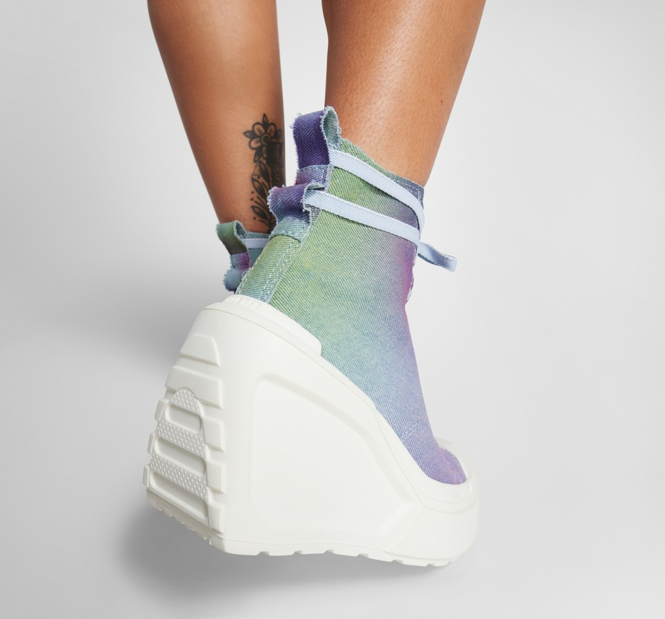 Chuck 70 De Luxe Wedge Platform