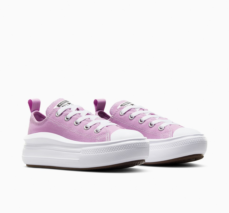 Chuck Taylor All Star Move