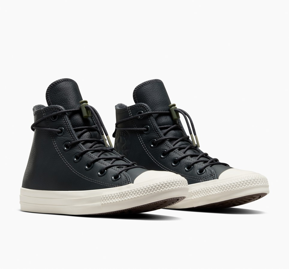 Chuck Taylor All Star Weatherized Leather