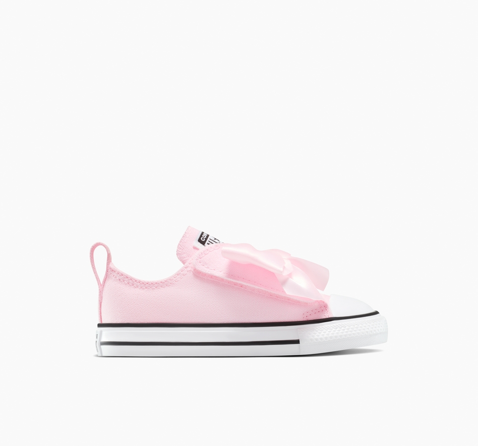 Chuck Taylor All Star Bows Easy On