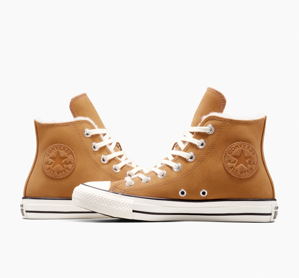 Chuck Taylor All Star Cozy Suede