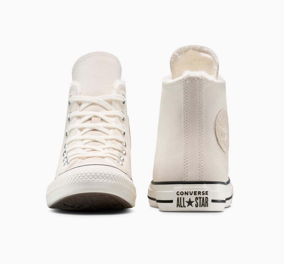 Chuck Taylor All Star Cozy Suede