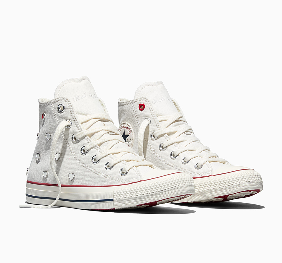 Chuck Taylor All Star Hearts